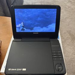 Philips 9” PD9000 DVD Player ( Hesperia Ca )