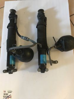 1998 -2002 Mercedes e320 w210 wagon rear Hydraulic shocks and accumulators