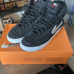 Nike Blazer Mid ‘77 Vintage Good Condition In Box Unisex Men’s Size 8 Women’s Size 9.5