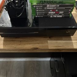 Xbox one 7 games (no controller) sold as-is