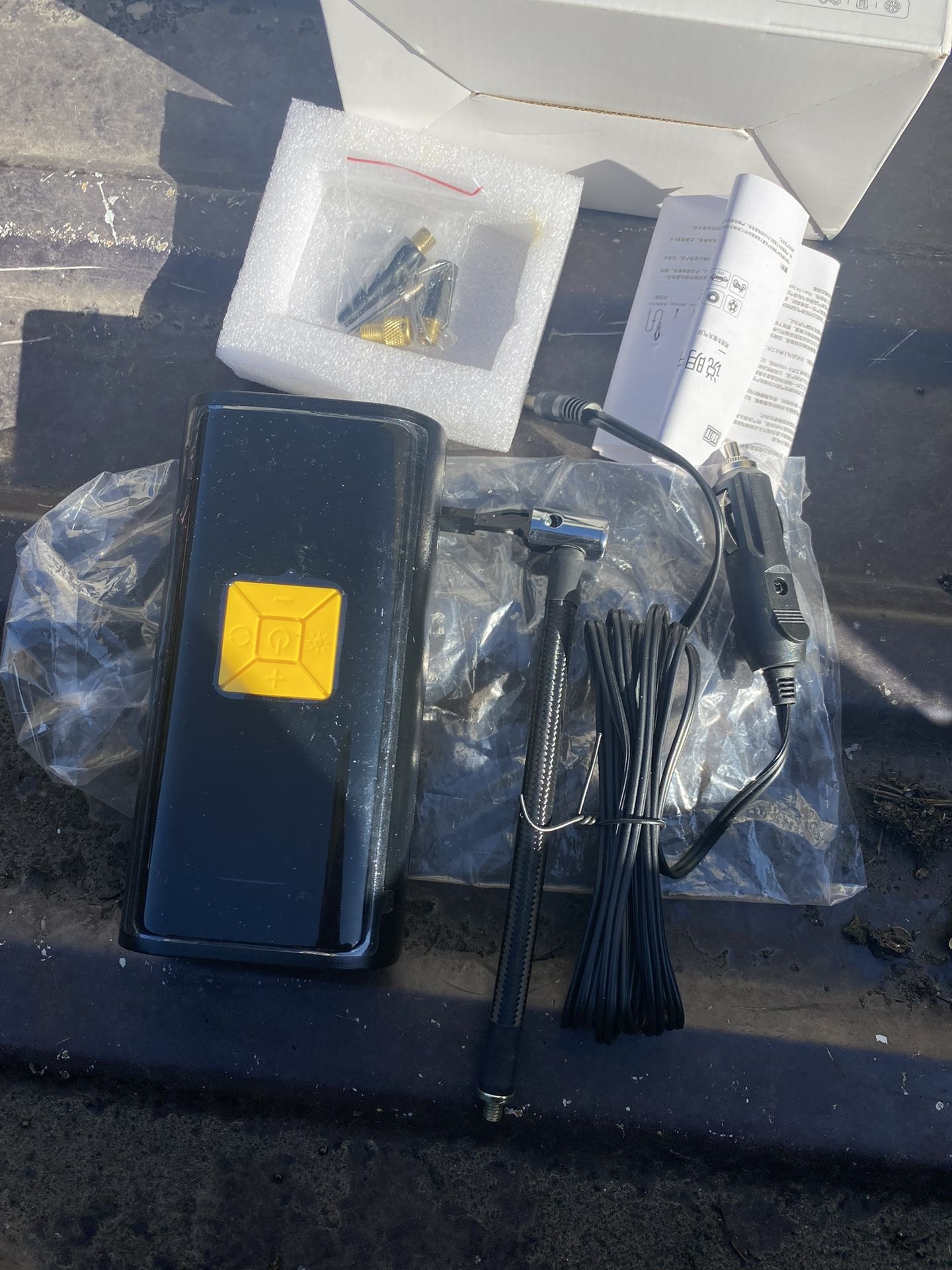 Brand New Portable Air Compressor Keep In Car $25.00