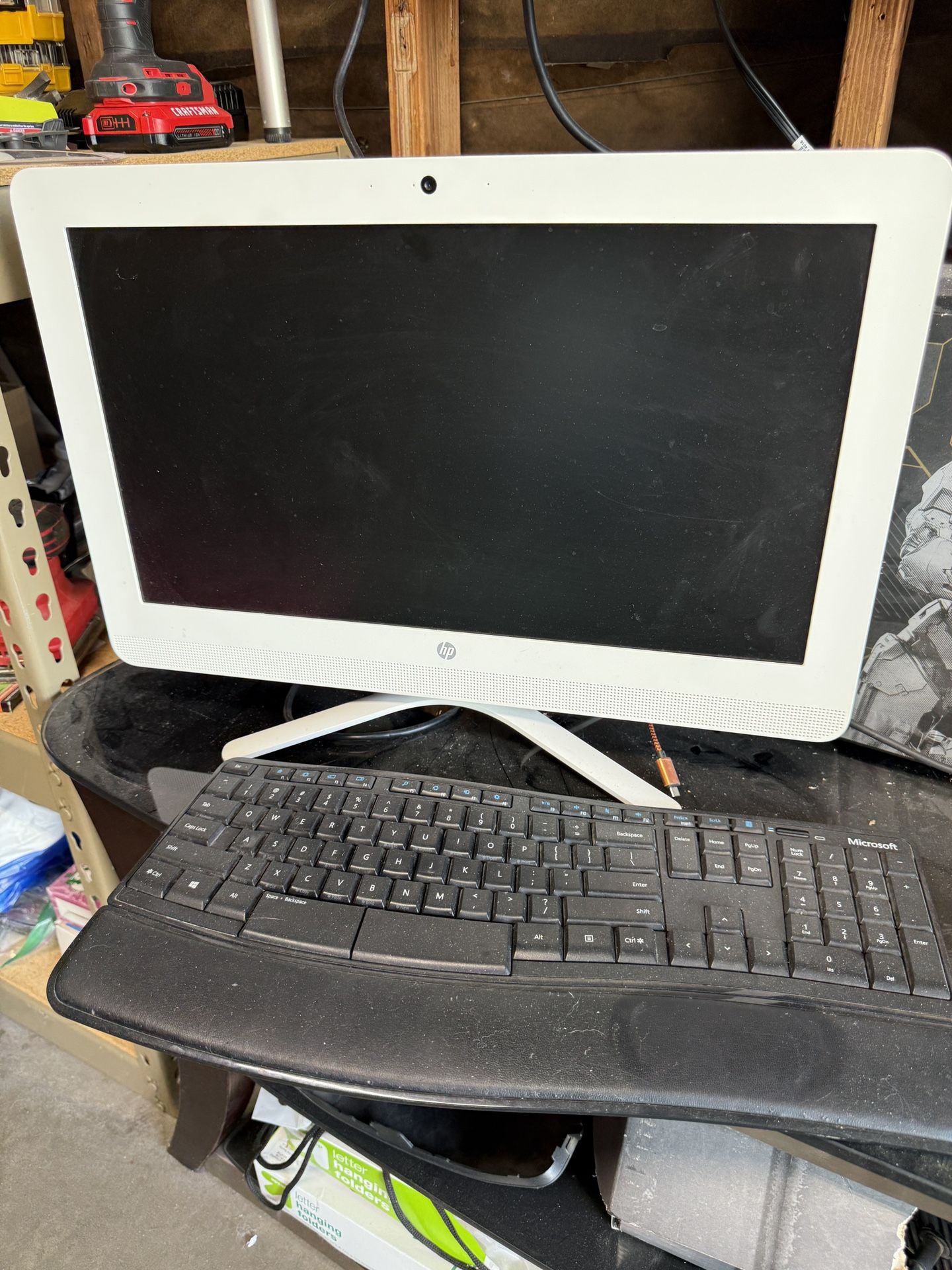 HP Computer With Keyboard And Mouse