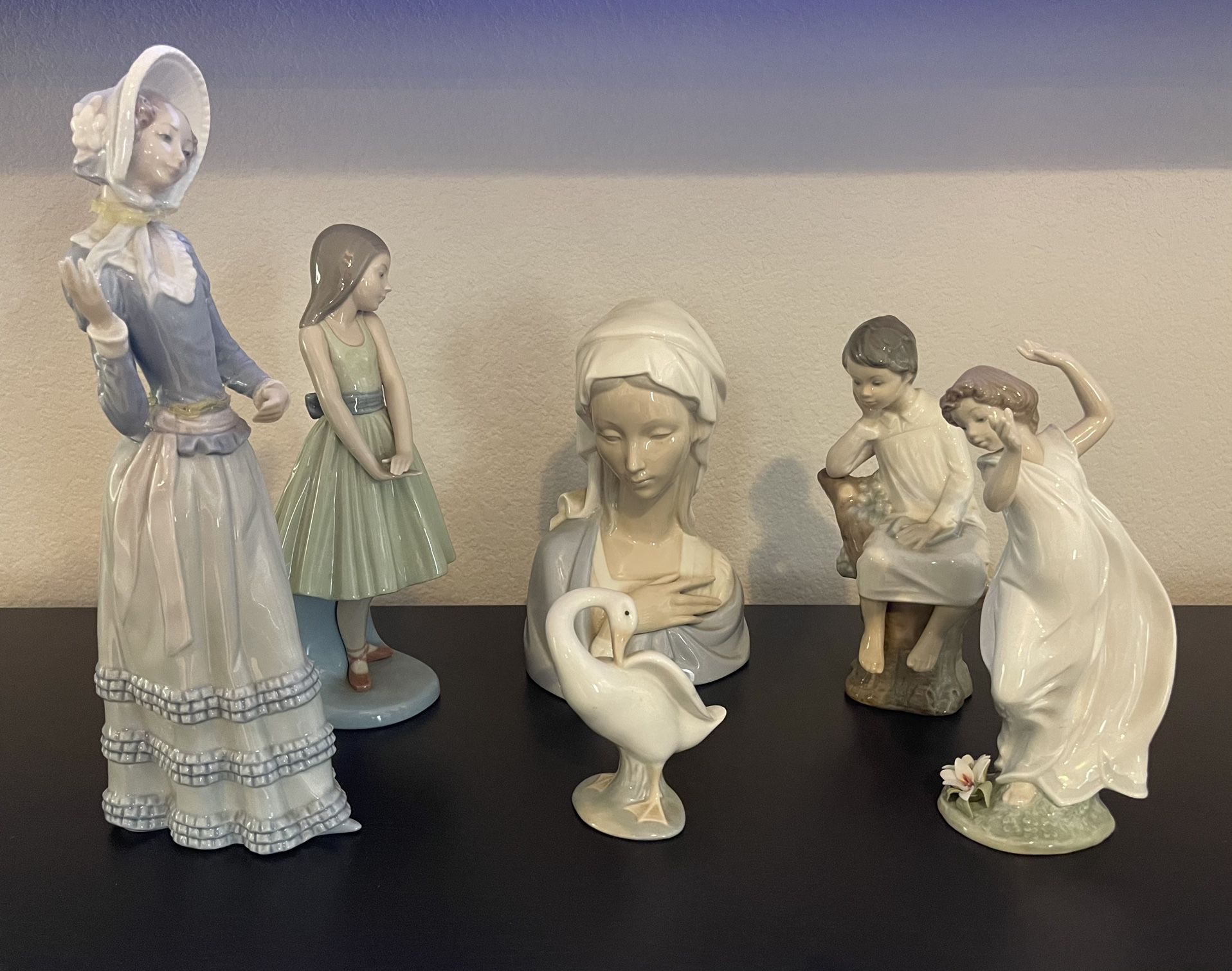 Authentic Lladro Collection : Various Vintage Figures Figurines 