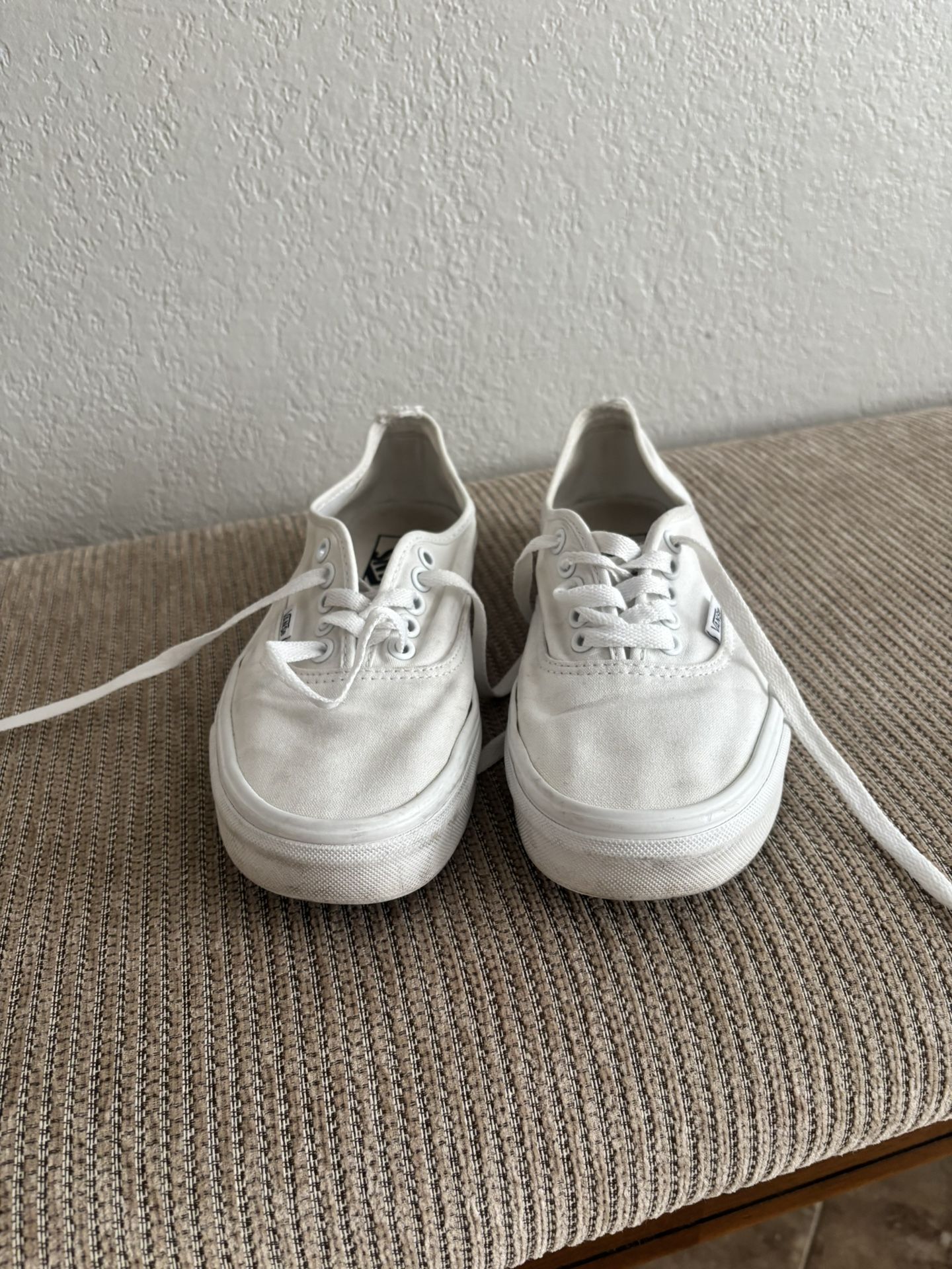 Women’s 8 vans White 