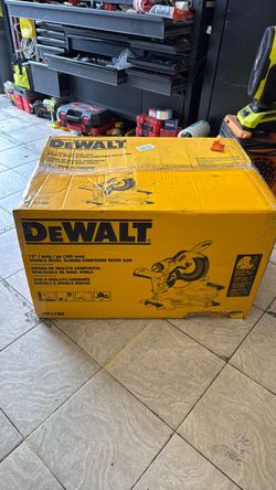 Dewalt 12 inch sliding miter saw
