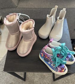 TODDLER BEARPAWS BOOTS & GYM SHOES