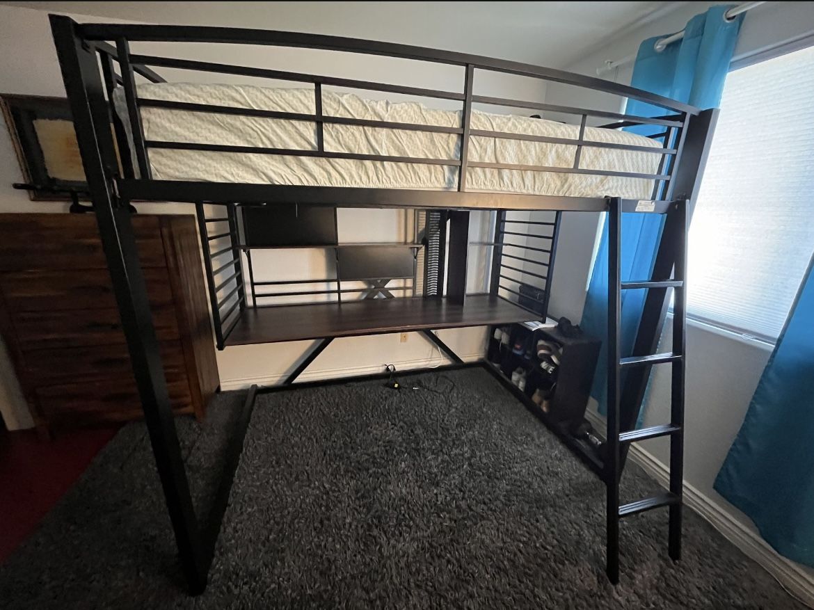 Bed With Desk (Comes With Mattress ) $ 400