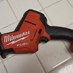 Milwaukee
M18 FUEL HACKZALL Reciprocating Saw