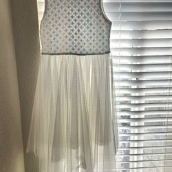 Girl dress size 16