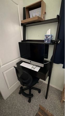 Kids desk