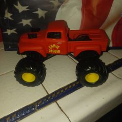 Monster Jam Grave Digger Red Primer Toy
