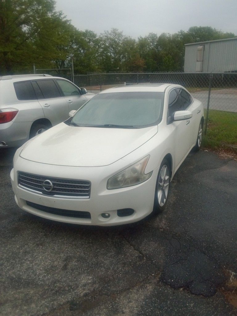 2009 Nissan Maxima