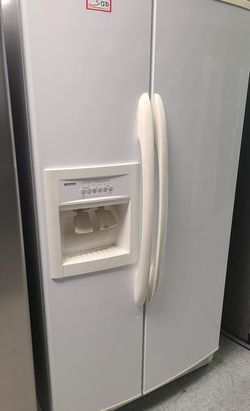 Kenmore Side-by-Side White Refrigerator Fridge
