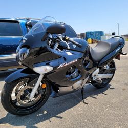 2005 Immaculate Suzuki Katana 750 Sport/Touring All Black