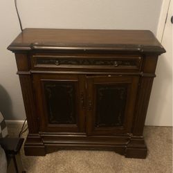 Small Cabinet With Storage Space