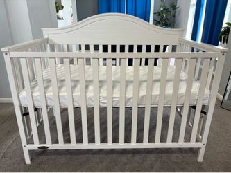 Crib / cuna de bebé