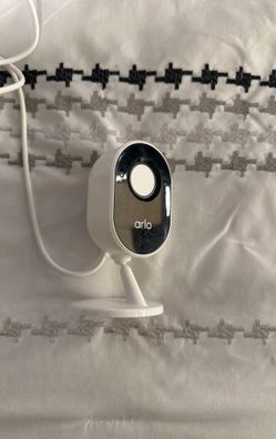 Arlo essentials Indoor Camera