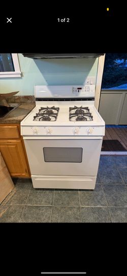 Magic chef Gas Range in White