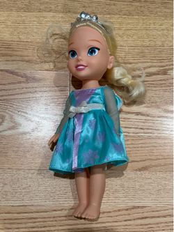 Disney Frozen Elsa Toddler Doll – Disney Animators’ Collection