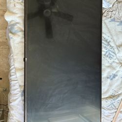 LG 48” FLATSCREEN TV 