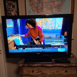 40" Sony Bravia TV