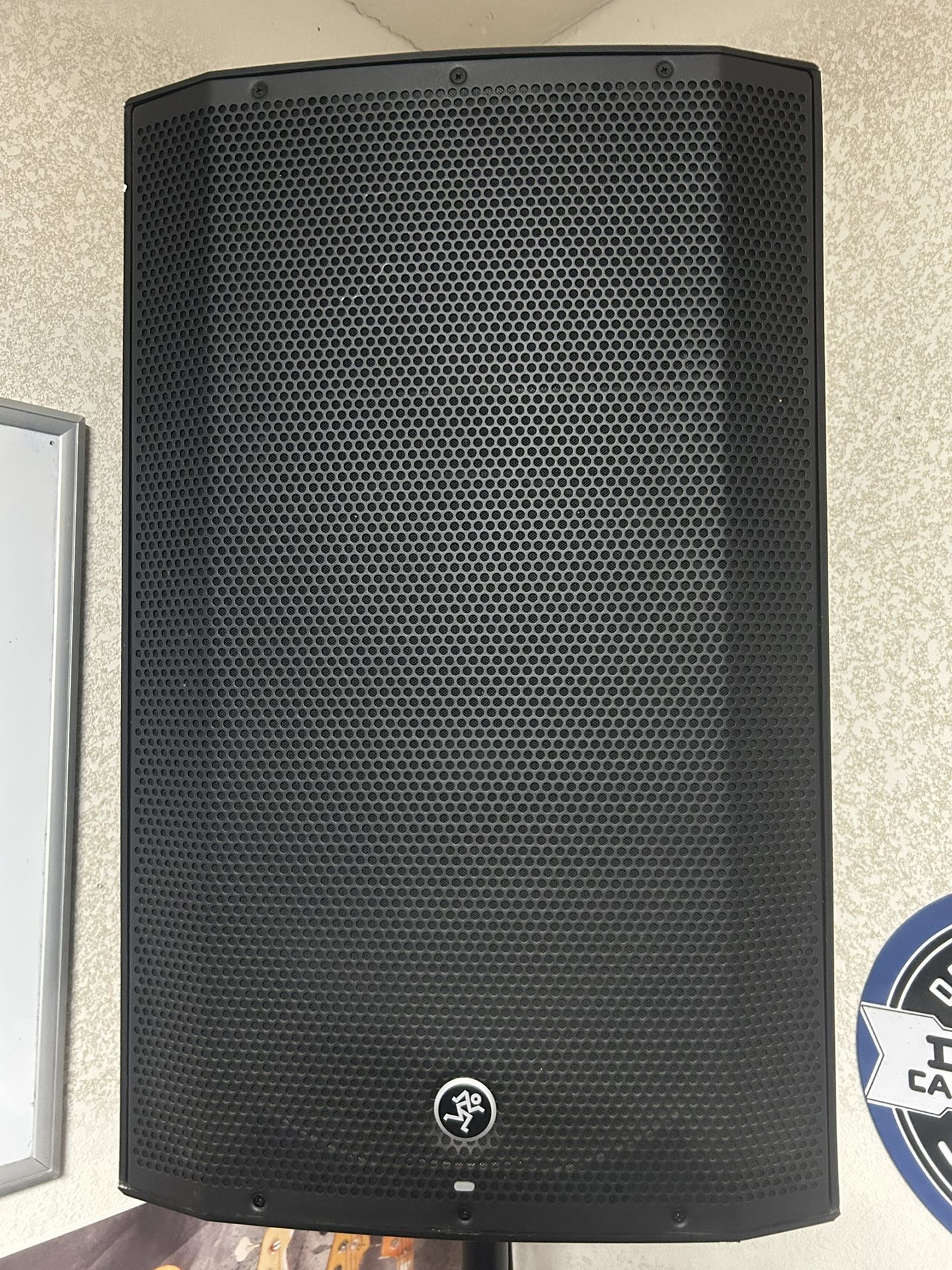Powered Speaker Mackie Thump 15A