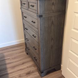 5 Drawer Chest 