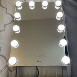 iHome Pro Vanity Mirror with Bluetooth & USB Charger 