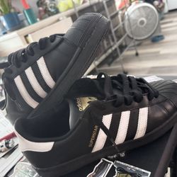 Men’s Superstar, Adidas Shoes Size 9.5 