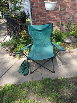 Outdoor portable folding green chair with Carry bag