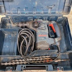 Bosch Rotary Hammer Drill With box and attachments