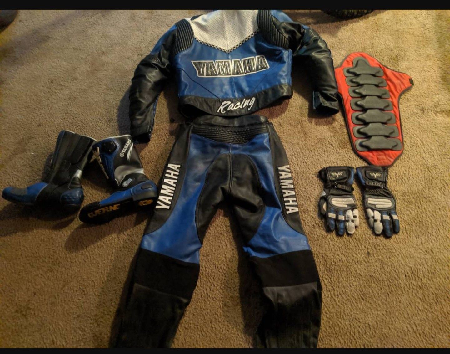 Yamaha racing leathers