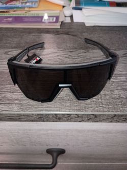 Jager-bomb. Bomber safety shades
