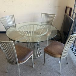 Glass Table With Chairs 
