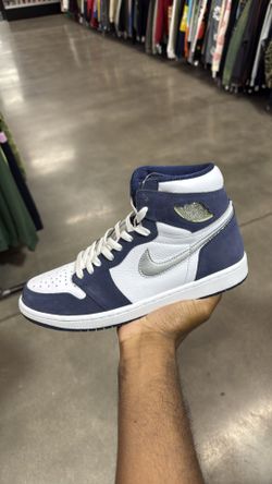 Pre loved Air Jordan 1 high https://offerup.com/redirect/?o=Y28uanA= sz10.5