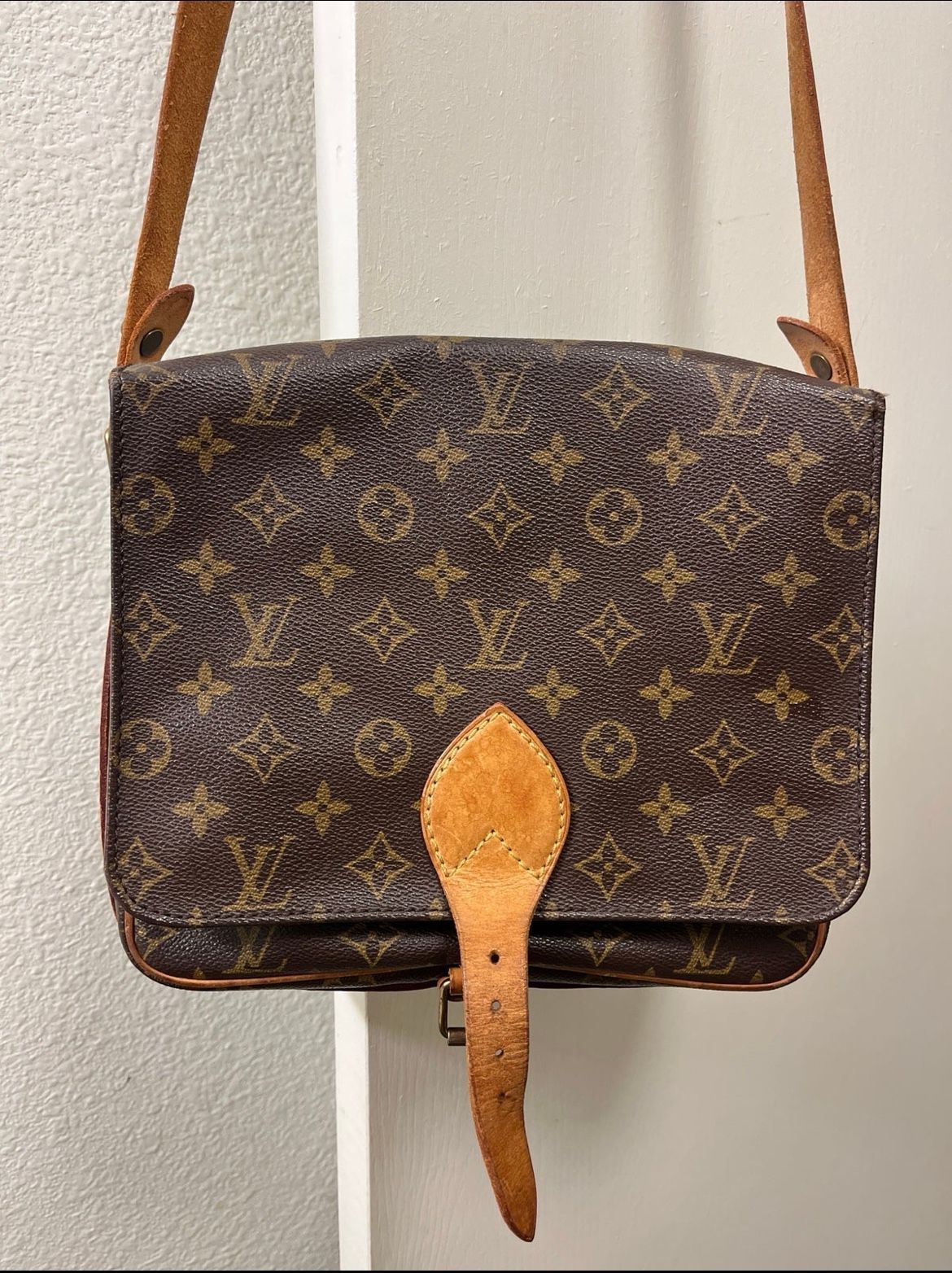 Louis Vuitton Cartouchiere GM shoulder bag