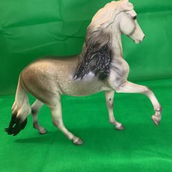 Breyer Traditional Horse (Toy Collectible)