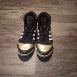 Men's Adidas Shoe