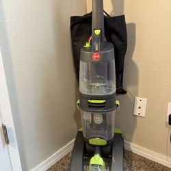 Hoover Dual Power Max Pet Carpet Cleaner In Excellent Condition With Upholstery Attachment 