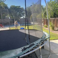15 foot trampoline