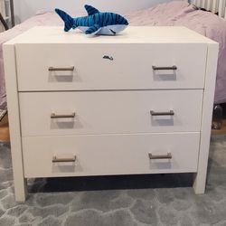 The Land Of Nod White Dresser W 3 Drawers for Sale in Lincolnwood IL OfferUp