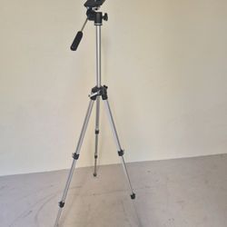 Vintage JCPenney Extendable Camera Tripod Model Silver and Black