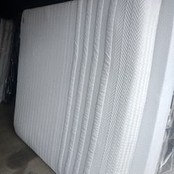 King Size Leesa Legend New Mattress Only 