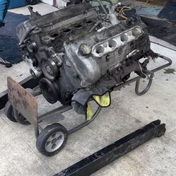 4.6 4v V8 04 mercury, marauder engine complete engine