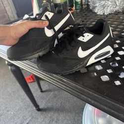 Nike Air Max Ivo Black  8.5