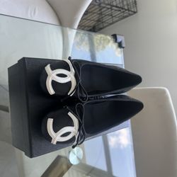 CHANEL Black faux leather BRAND NEW NEVER USED SIZE 7 shoes