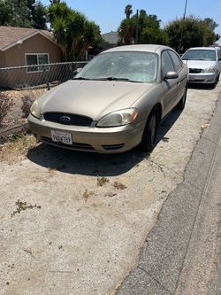 Ford Taurus 04