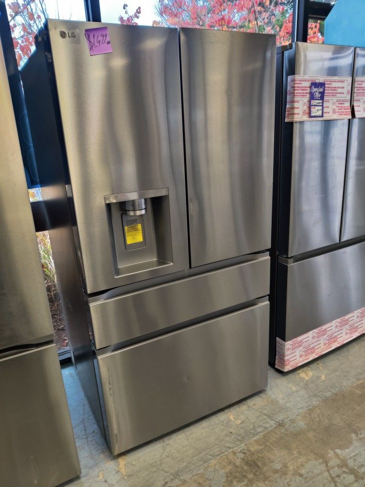 New 29 cu. ft. SMART Standard Depth MAX French Door Refrigerator with Full Convert Drawer in Prin