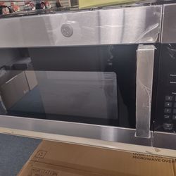 30.\nInch microwave, stainless steel or black over the rain works.Good thirty day warranty
