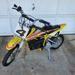 Kids Electric Dirt Bike  - Razor MX650 